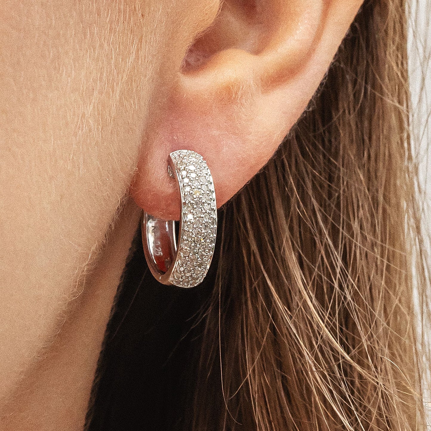 Ohrringe 585/- Gold rhodiniert 1,7cm Diamant 0,50ct.