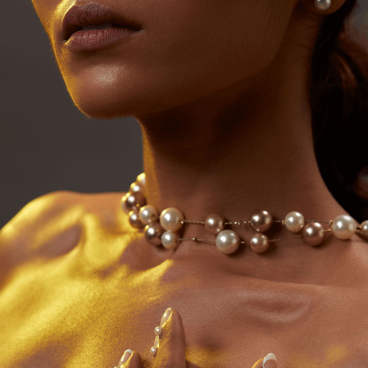 Schmuck online kaufen: Goldketten Perlenketten Silberketten Edelstahlketten Ohrringe Ohrstecker Creolen Armbänder Ringe in Gold Silber  Edelstahl für Damen Herren und Kinder