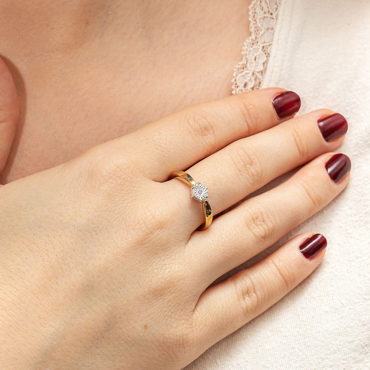 Ring 333/- Gold rhodiniert (teil) Brillant 0,01ct.