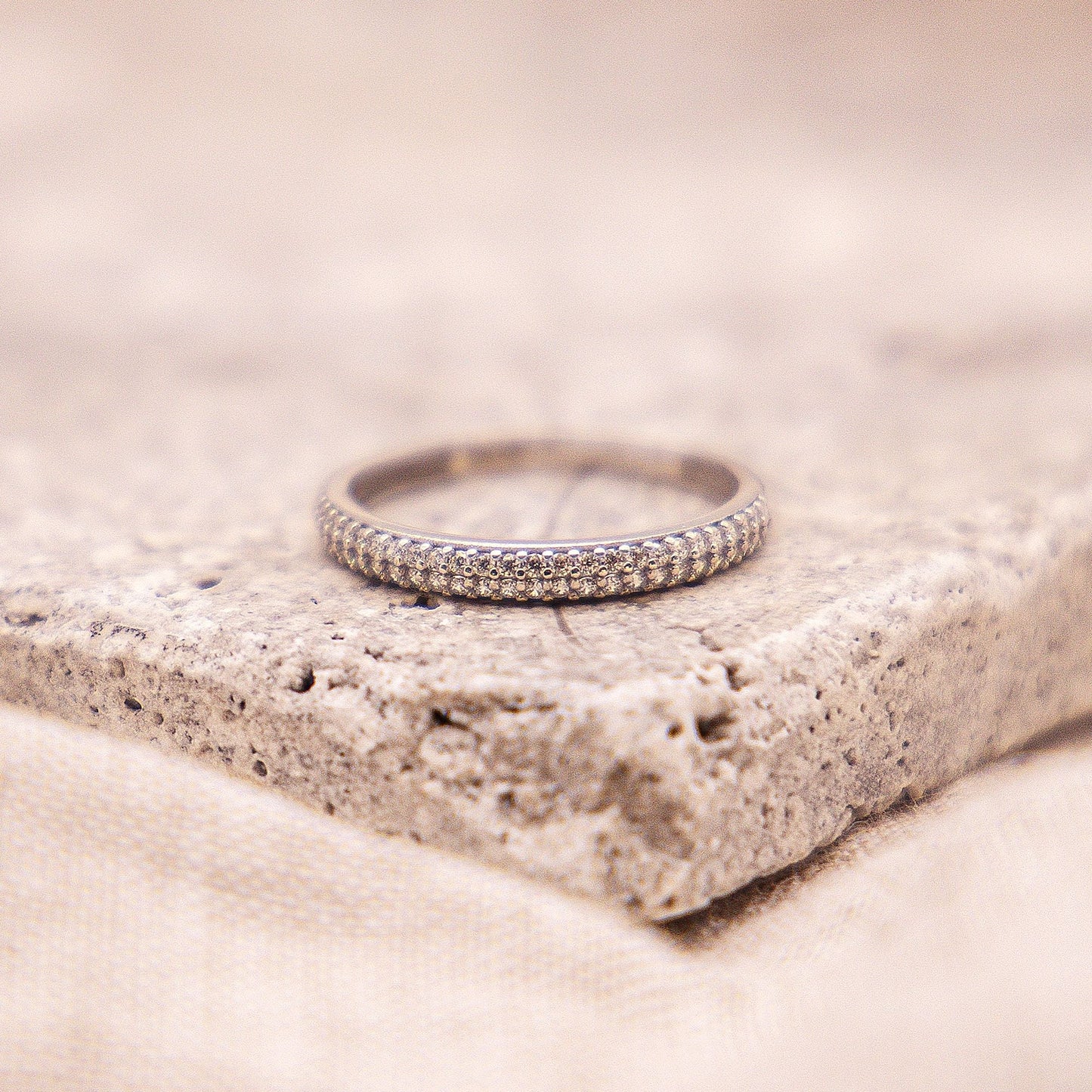 Ring 375/- Gold rhodiniert Zirkonia
