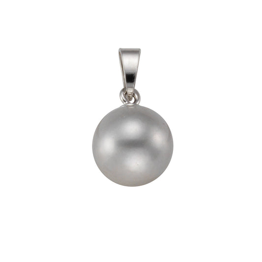 Anhänger aus 925 Silber rhodiniert mit einer grauen Süßwasserzuchtperle mit ca. 9mm Durchmesser. Der Perlanhänger hat eine Länge von 1,4cm.
